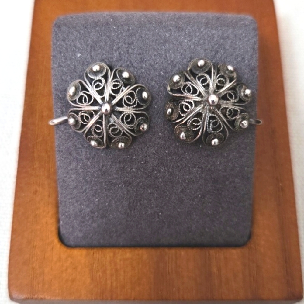 Vintage 800 Silver Filigree Screw Back Earrings